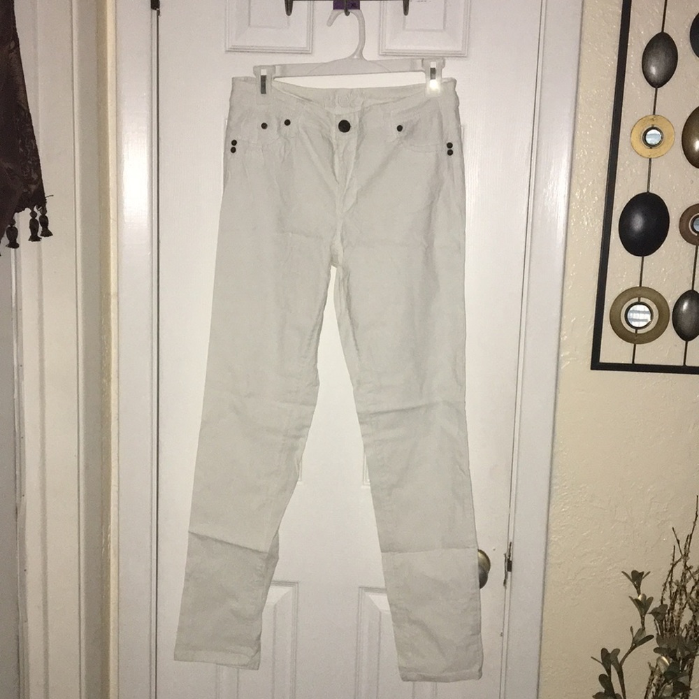 Woman’s pants